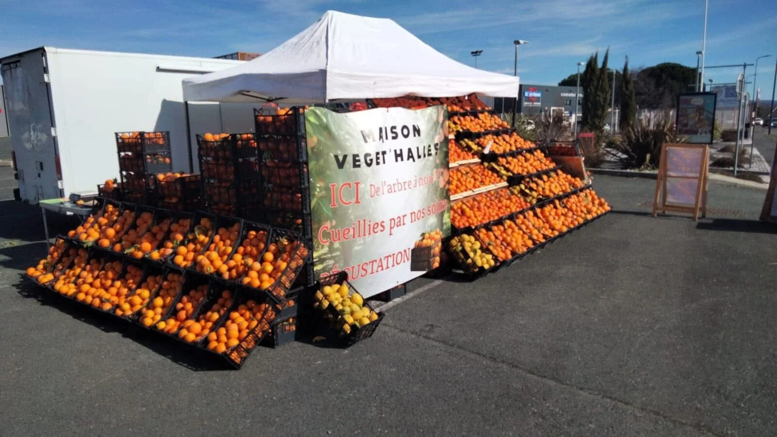 WhatsApp Image 2026-08-19 at 15.42.31 Réseau Veget'Halles emplacement camion